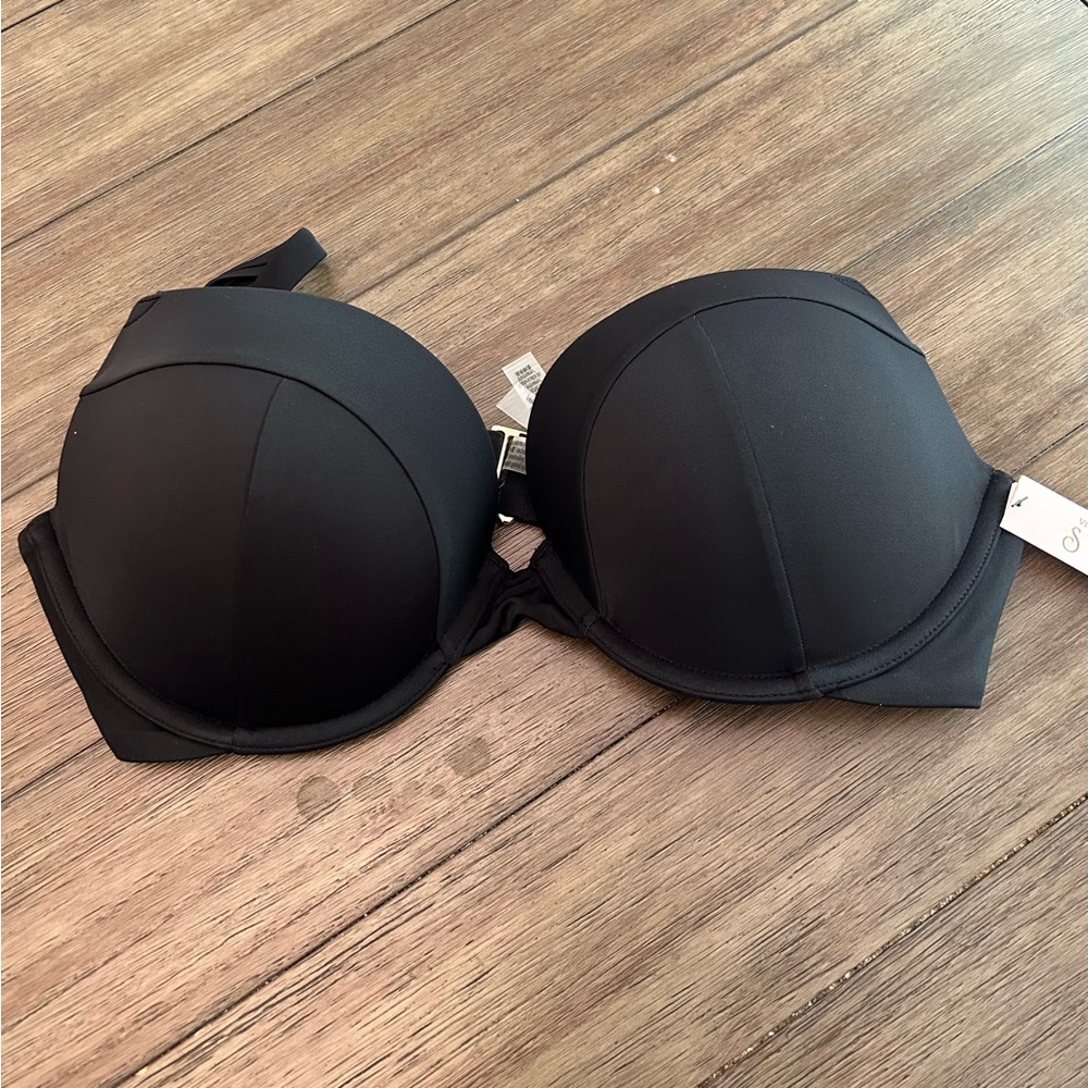 Brand new VS swim suit top